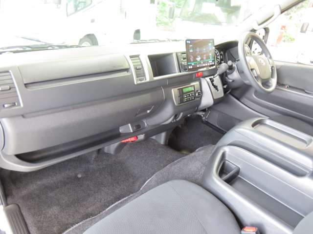 トヨタ ハイエースバン ＦＯＣＳ R5年 (関東) 99