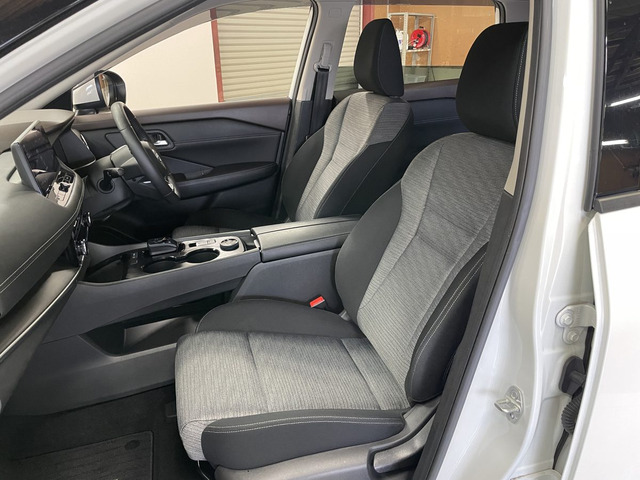 日産 エクストレイル １．５ Ｘ Ｅ－４ＯＲＣＥ ４ＷＤ R6年 () 99