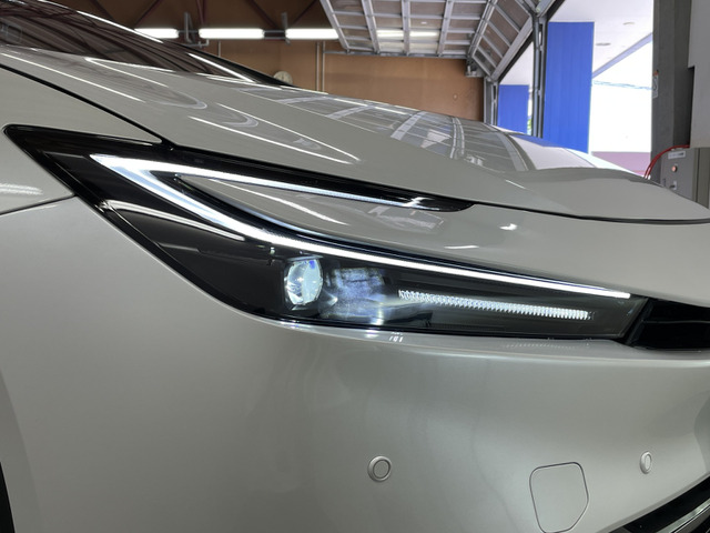 トヨタ プリウス ２．０ Ｇ R5年 () 99