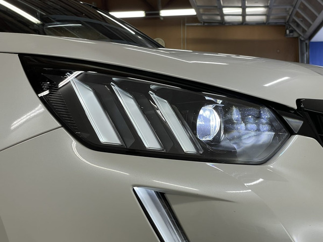 プジョー ＳＵＶ ２００８ ＧＴライン R2年 () 99