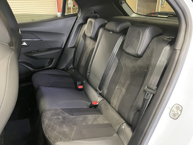 プジョー ＳＵＶ ２００８ ＧＴライン R2年 () 99