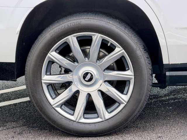 キャデラック エスカレード プラチナム ４ＷＤ R4年 (近畿) 99