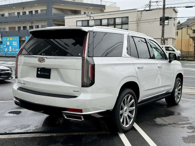 キャデラック エスカレード プラチナム ４ＷＤ R4年 (近畿) 99