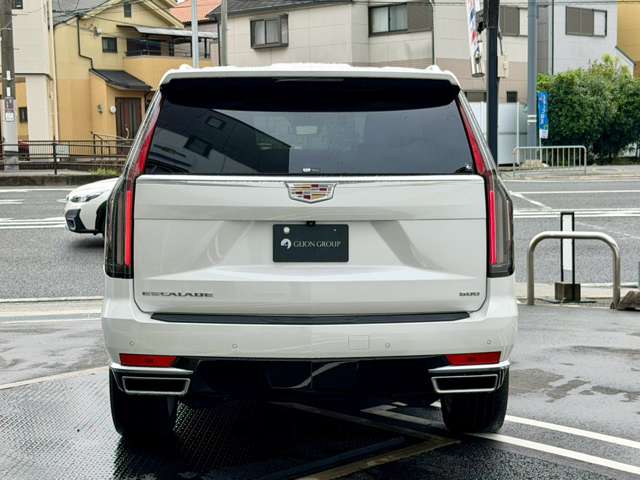 キャデラック エスカレード プラチナム ４ＷＤ R4年 (近畿) 99