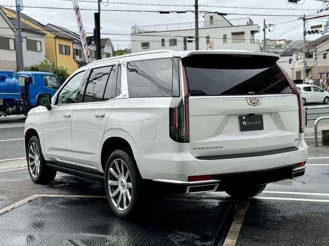 キャデラック エスカレード プラチナム ４ＷＤ R4年 (近畿) 99