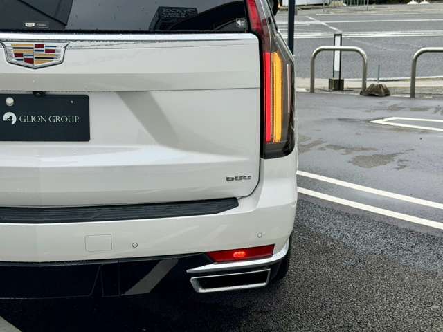 キャデラック エスカレード プラチナム ４ＷＤ R4年 (近畿) 99