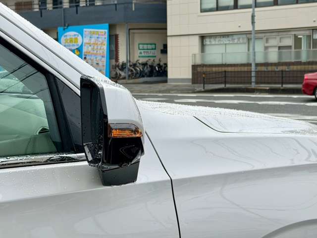 キャデラック エスカレード プラチナム ４ＷＤ R4年 (近畿) 99