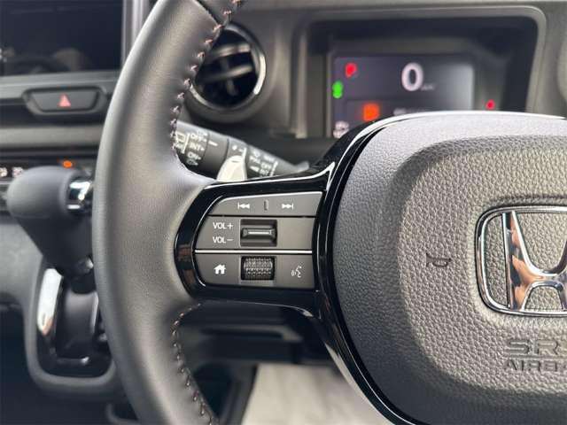 ホンダ Ｎ　ＢＯＸ カスタム ６６０ ターボ ブラック スタイル R8年 (近畿) 99