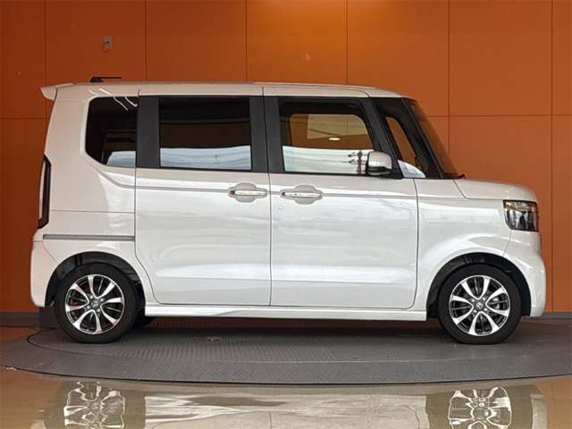 ホンダ Ｎ　ＢＯＸ カスタム ６６０ R5年 (近畿) 99