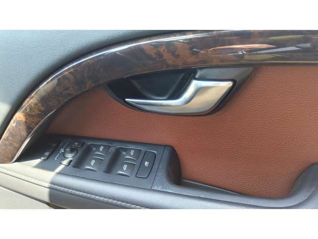 ボルボ Ｖ７０ Ｔ５　クラシック H28年 (東北) 99