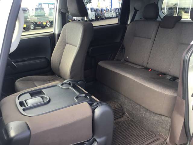 トヨタ スペイド １．５ Ｘ ４ＷＤ H27年 (東北) 99