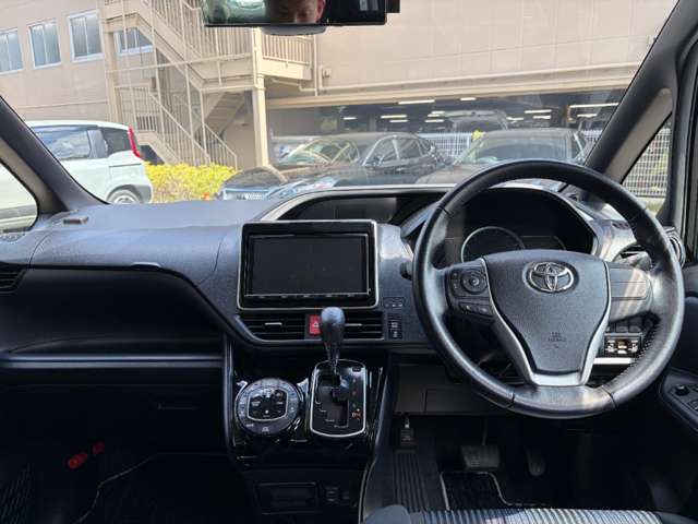 トヨタ ヴォクシー ２．０ ＺＳ 煌ＩＩ H28年 (近畿) 99