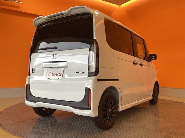 ホンダ Ｎ　ＢＯＸ カスタム ６６０ ブラック スタイル R8年 (近畿) 99