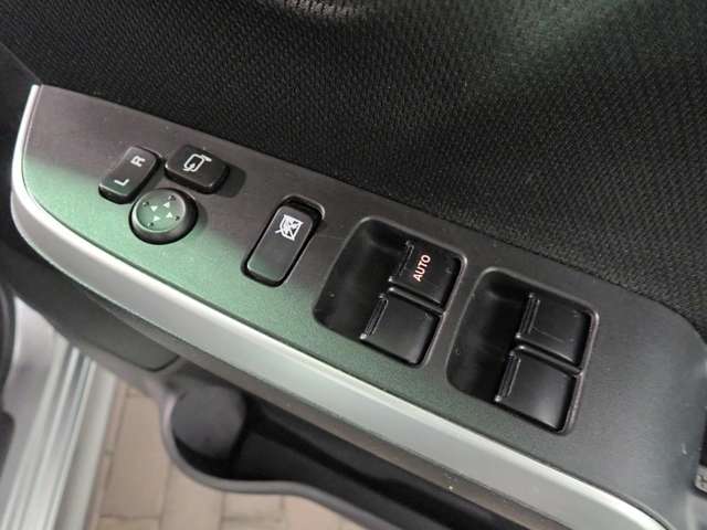 スズキ ソリオ １．２ バンディット ハイブリッド ＭＶ H30年 (近畿) 99