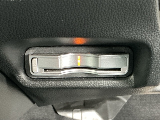 ホンダ フィット　ハイブリッド １．５ ハイブリッド Ｓパッケージ H25年 (近畿) 99