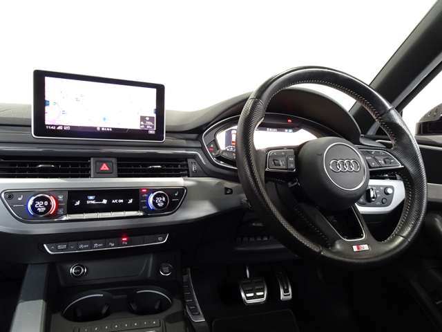 アウディ Ａ４　アバント ２．０ ＴＦＳＩ クワトロ スポーツ Ｓラインパッケージ ４ＷＤ H28年 () 99