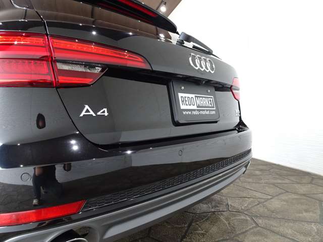 アウディ Ａ４　アバント ２．０ ＴＦＳＩ クワトロ スポーツ Ｓラインパッケージ ４ＷＤ H28年 () 99