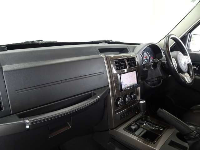 ジープ チェロキー スポーツクロス ４ＷＤ H24年 () 99