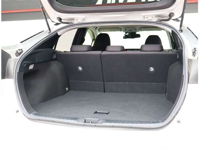 トヨタ プリウス １．８ Ｓ セーフティ プラス Ｅ－ＦＯＵＲ ４ＷＤ H29年 () 99