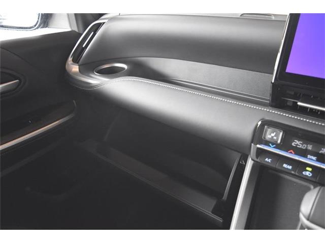 トヨタ ノア ２．０ Ｓ－Ｚ R8年 () 99