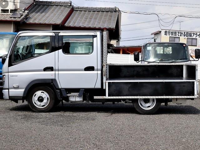 三菱フソウ キャンター Ｗキャブ 積載２Ｔ 平ボディ 全低床 R4年 (東海) 99