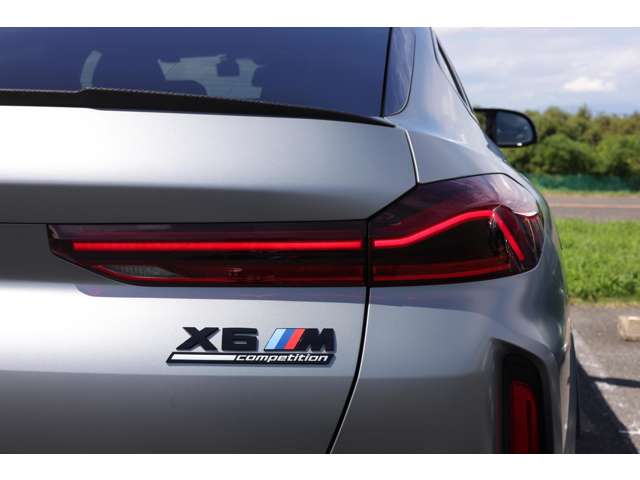 ＢＭＷ Ｘ６　Ｍ コンペティション ４ＷＤ R6年 () 99
