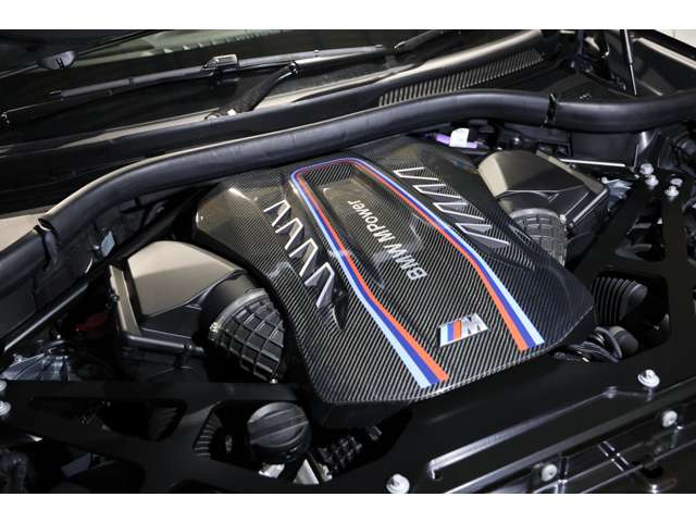 ＢＭＷ Ｘ６　Ｍ コンペティション ４ＷＤ R6年 () 99