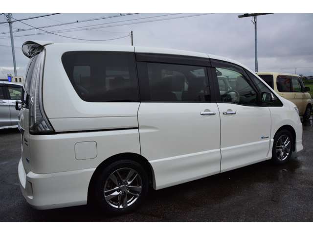 日産 セレナ ２．０ ライダー ブラックライン Ｓ－ＨＹＢＲＩＤ H24年 () 99