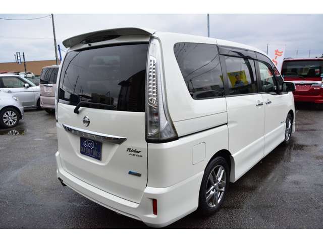 日産 セレナ ２．０ ライダー ブラックライン Ｓ－ＨＹＢＲＩＤ H24年 () 99