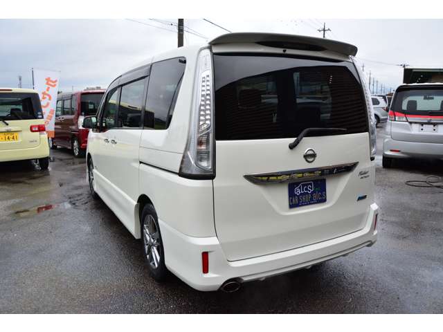 日産 セレナ ２．０ ライダー ブラックライン Ｓ－ＨＹＢＲＩＤ H24年 () 99