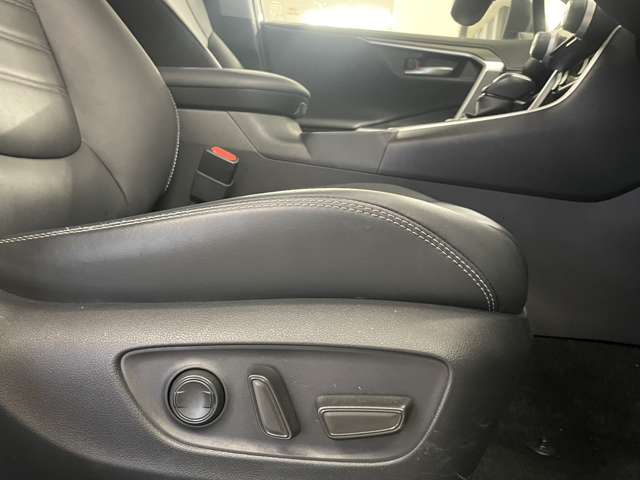 トヨタ ＲＡＶ４ ２．０ Ｇ Ｚパッケージ ４ＷＤ R1年 (関東) 99