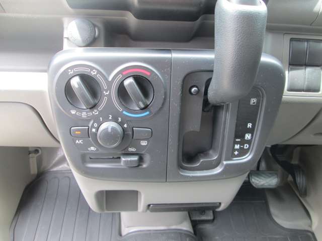 日産 ＮＶ１００クリッパー ６６０ ＤＸ ハイルーフ ５ＡＧＳ車 R1年 () 99