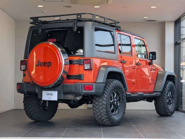 ジープ ラングラー　アンリミテッド アンリミテッド サンセット オレンジ ４ＷＤ H27年 (四国) 99