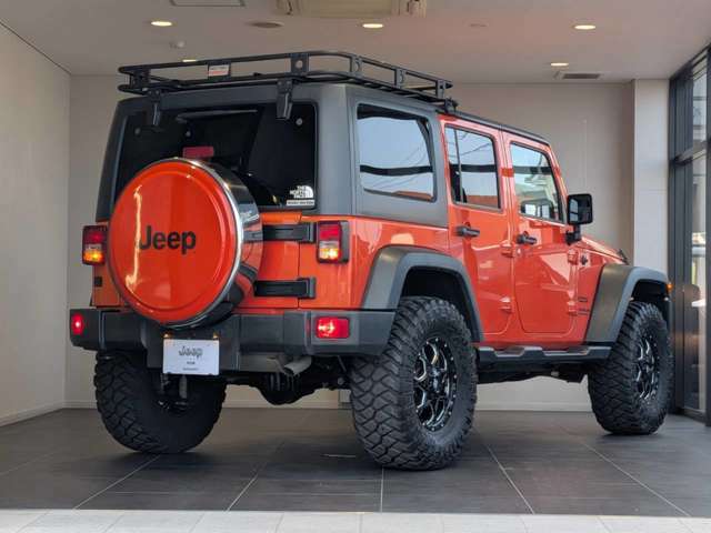 ジープ ラングラー　アンリミテッド アンリミテッド サンセット オレンジ ４ＷＤ H27年 (四国) 99