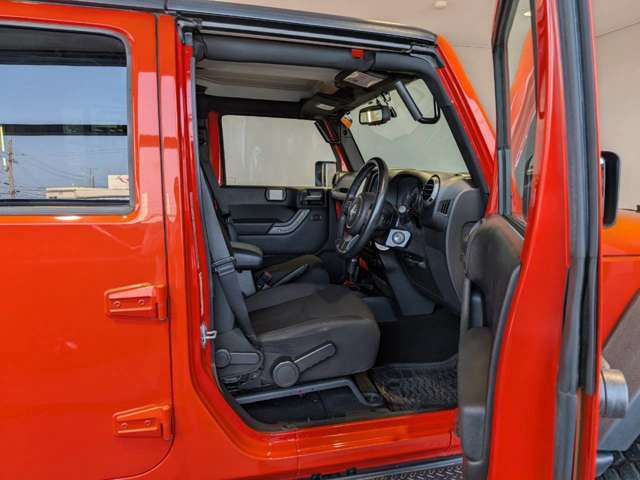 ジープ ラングラー　アンリミテッド アンリミテッド サンセット オレンジ ４ＷＤ H27年 (四国) 99