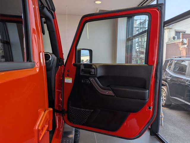ジープ ラングラー　アンリミテッド アンリミテッド サンセット オレンジ ４ＷＤ H27年 (四国) 99