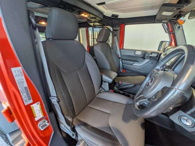ジープ ラングラー　アンリミテッド アンリミテッド サンセット オレンジ ４ＷＤ H27年 (四国) 99