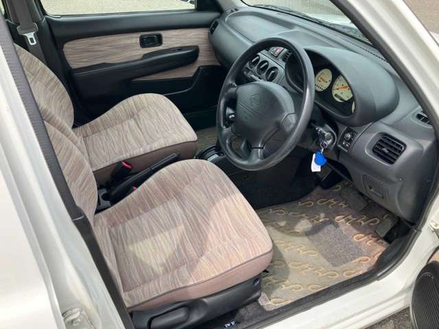 日産 マーチ １．０ ルンバ H12年 (四国) 99