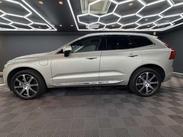 ボルボ ＸＣ６０ Ｔ８ ツインエンジン ＡＷＤ インスクリプション ４ＷＤ H29年 (関東) 99