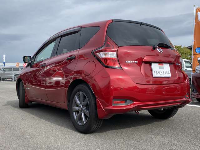 日産 ノート １．２ Ｅ－ＰＯＷＥＲ Ｘ ブラックアロー H30年 (九州・沖縄) 99