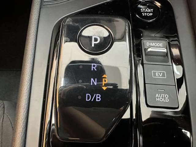 日産 ノート １．２ Ｘ R4年 () 99
