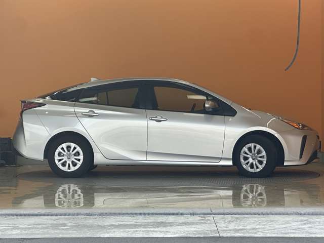 トヨタ プリウス １．８ Ｓ R3年 () 99