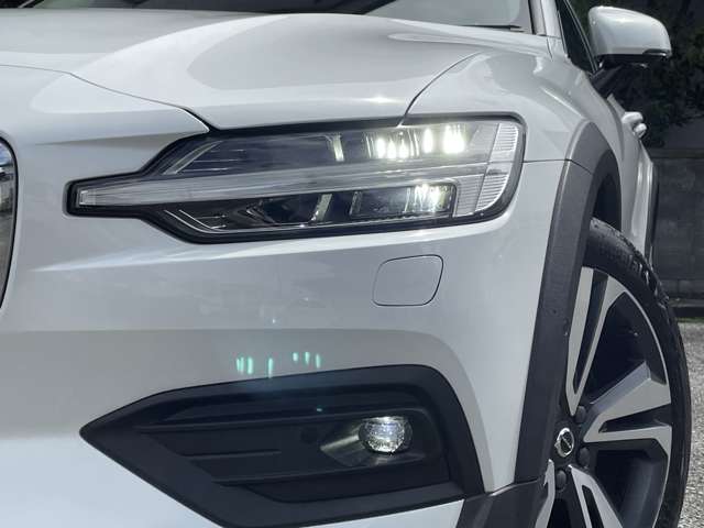 ボルボ Ｖ６０クロスカントリー Ｔ５ ＡＷＤ プロ ４ＷＤ R2年 (甲信越・北陸) 99