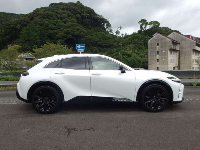 トヨタ クラウン　スポーツ　ハイブリッド ２．５ Ｚ Ｅ－ＦＯＵＲ ４ＷＤ R7年 (東海) 99