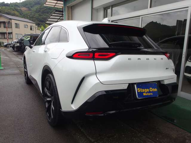 トヨタ クラウン　スポーツ　ハイブリッド ２．５ Ｚ Ｅ－ＦＯＵＲ ４ＷＤ R7年 (東海) 99