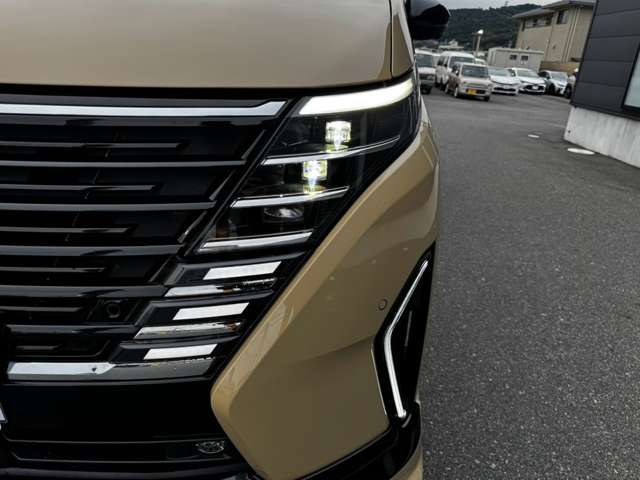日産 セレナ １．４ Ｅ－４ＯＲＣＥ ハイウェイスターＶ ４ＷＤ R6年 (東海) 99