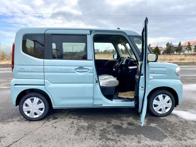 スズキ スペーシア ６６０ ハイブリッド Ｇ ４ＷＤ R7年 (北海道) 99