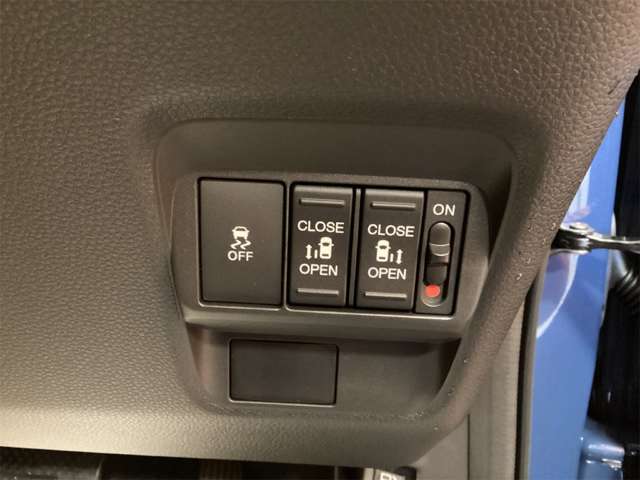 ホンダ フリード １．５ エアー ＥＸ R8年 (近畿) 99