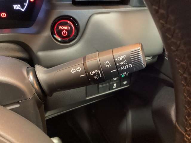 ホンダ ヴェゼル １．５ Ｅ：ＨＥＶ Ｚ R3年 (近畿) 99