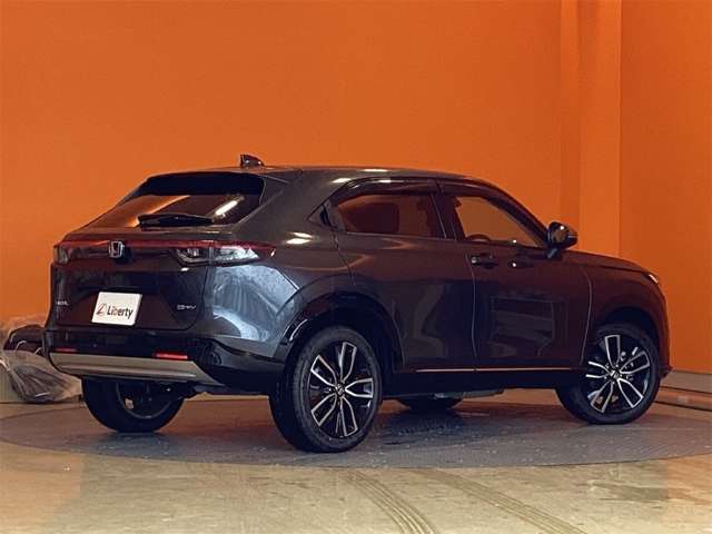 ホンダ ヴェゼル １．５ Ｅ：ＨＥＶ Ｚ R3年 (近畿) 99